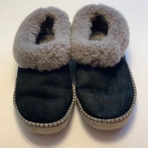 UGG Sheepskin Outdoor Slipper